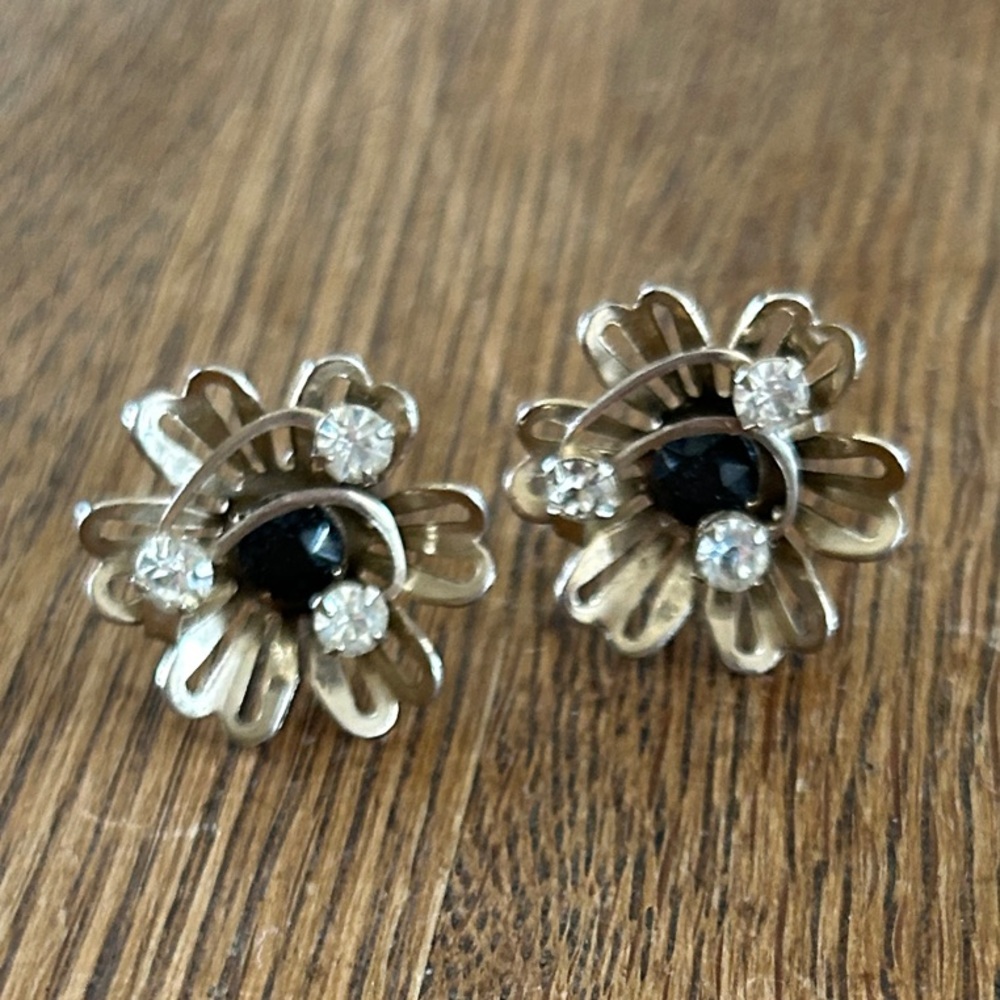 Vintage Gold Floral Earrings with Rhinestones